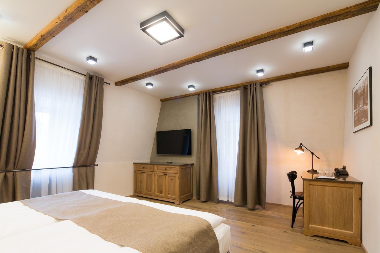 Hotel Male Versailles Karlovy Vary Bagian luar foto